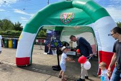 fc7ba698-0b4d-4f29-8bc9-41d432c8c511